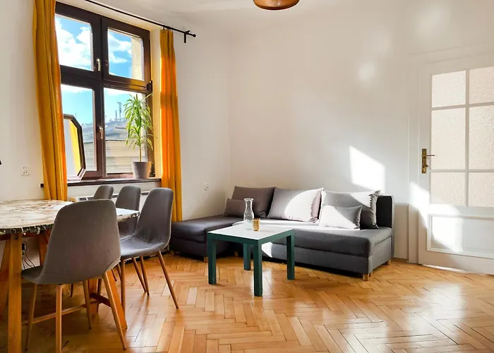 Apartment With Separate Bedroom In The Heart Of Krakow, Market Square