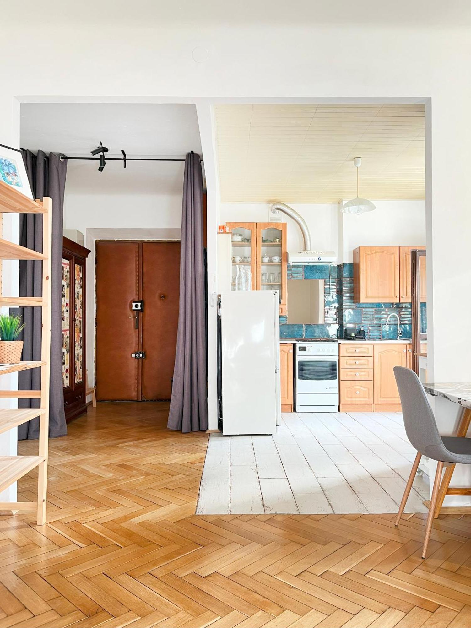 With Separate Bedroom In The Heart Of Krakow, Market Square Appartement