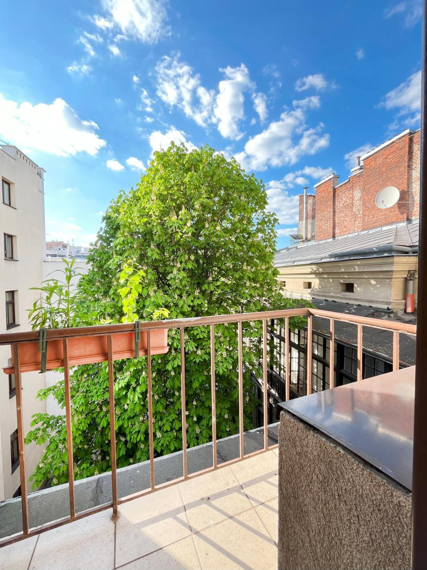 With Separate Bedroom In The Heart Of Krakow, Market Square *