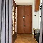 Apartment With Separate Bedroom In The Heart Of Krakow, Market Square