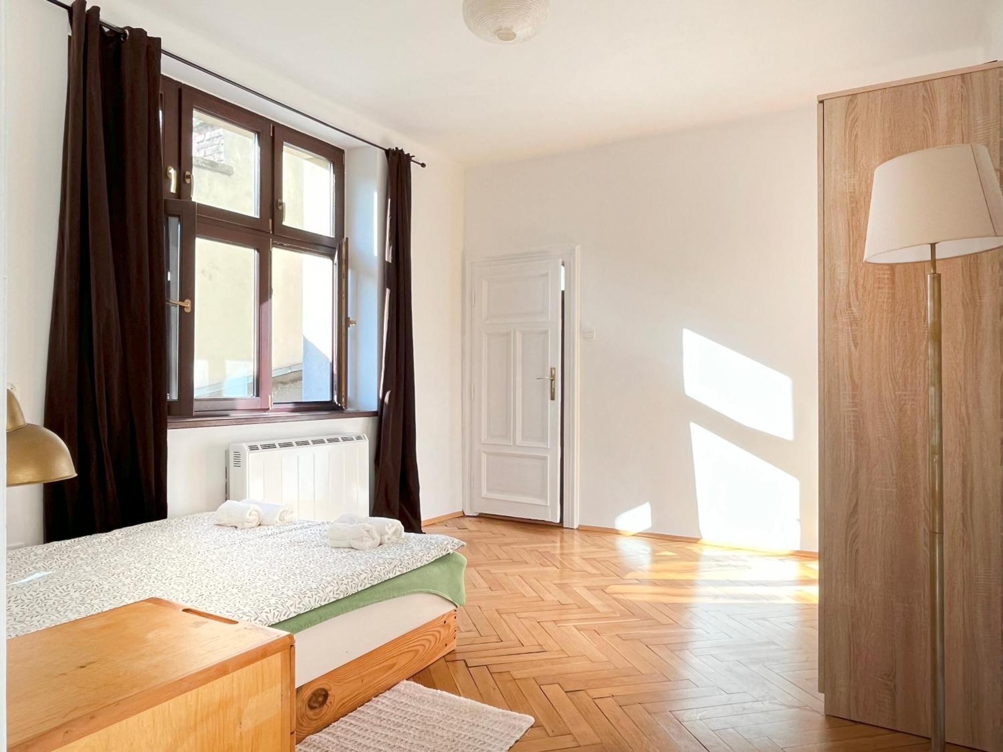 Apartment With Separate Bedroom In The Heart Of Krakow, Market Square *